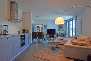 Moderne Zweizimmerwohnung mit Tiefgaragenstellplatz in zentraler Wohnlage von Oldenburg-Kreyenbrück