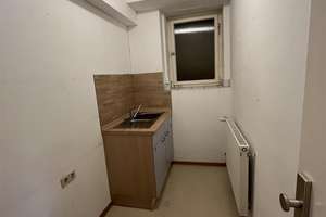 Sehr großzügiges Wohnhaus in ruhiger Lage mit viel Aussicht – Die vollständige Adresse der Immobilie erhältst du vom Anbieter., 97999 Igersheim – Vorschaubild 12