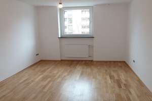 Ruhige,  vermietete 3,5-Zimmer Wohnung in Milbertshofen – Die vollständige Adresse der Immobilie erhältst du vom Anbieter., 80807 Milbertshofen, München – Vorschaubild 4