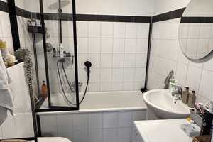 Stilvolle 3-Zimmer-Wohnung mit 2 Balkons und Einbauküche in Düsseldorf – Brehmstraße 85, 40239 Düsseldorf – Vorschaubild 9