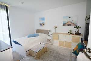 Helle 3 Zimmer-Wohnung im 1. OG mit Balkon in äußerst gepflegtem Mehrfamilien-haus * Nähe Arena * – Westparkstr. 89, 47803 Krefeld – Vorschaubild 12