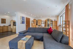 Großzügig wohnen in ruhiger Lage: Modernisiertes Einfamilienhaus mit Einliegerwohnung und Garten – Die vollständige Adresse der Immobilie erhältst du vom Anbieter., 72649 Wolfschlugen – Vorschaubild 7