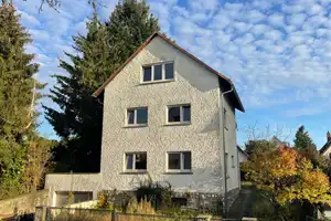 Attraktives, freistehndes Haus in sehr guter, ruhiger Lage – Hochtaunuskreis – Vorschaubild 1
