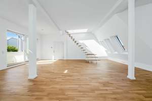 5 Zimmer ・3 Bäder ・on-top Terrasse // Grundriss noch flexibel