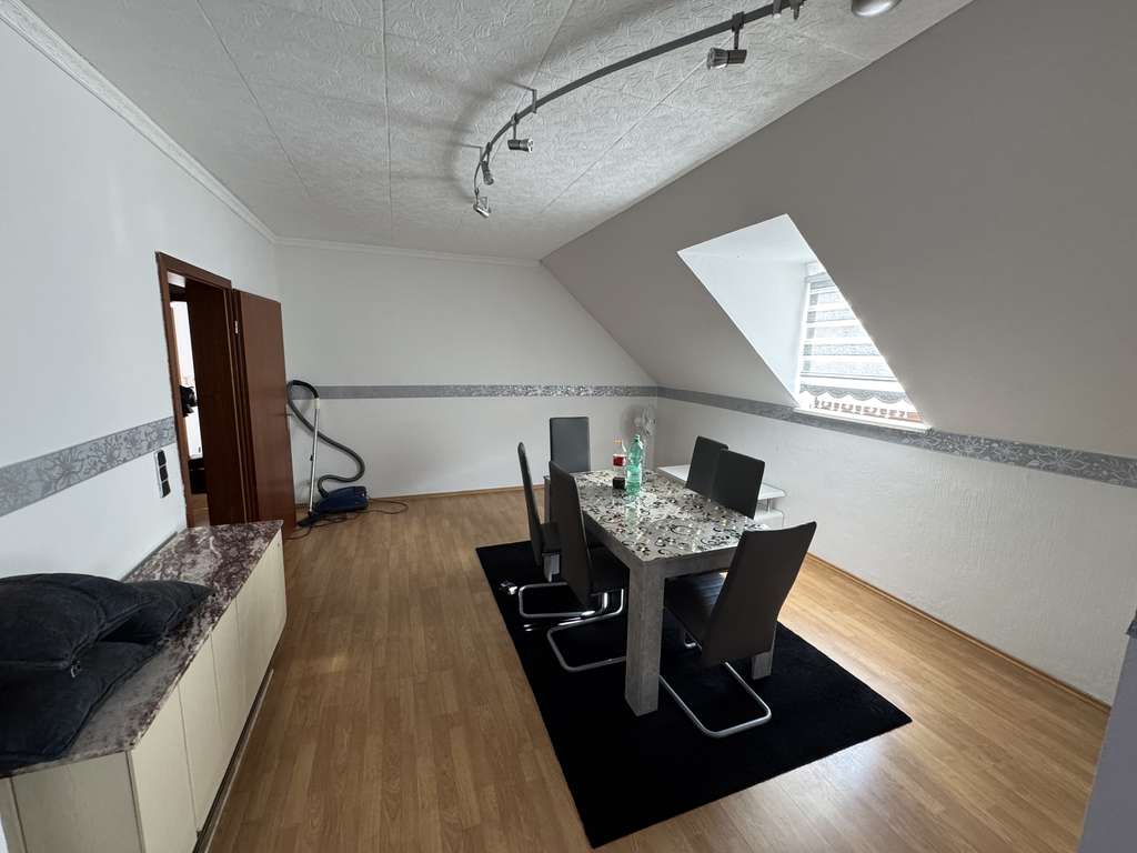 Immobilie in Mülheim an der Ruhr - Gepflegtes 3-Familien-/ Mehrfamilienhaus in Mülheim/ Nähe Oppspring u. Witthaus Busch - Bild 4