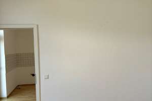 2-Zimmer Wohnung mit EBK, Balkon und Stellplatz im hübschen Altbau in Leverkusen-Wiesdorf – Lichstraße 15, 51373 Wiesdorf, Leverkusen – Vorschaubild 6