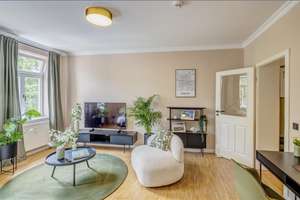 Möbliert: Stilvolle, neuwertig möblierte Wohnung mit Balkon zum Hof – Die vollständige Adresse der Immobilie erhältst du vom Anbieter., 80339 Schwanthalerhöhe (Ortsteil), München – Vorschaubild 2