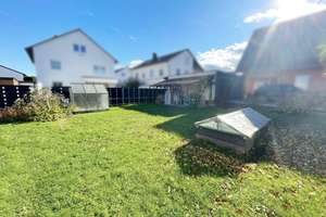 Ein- bis Zweifamilienhaus
mit Garage und Werkstatt
in Neu-Ulm/Reutti – Die vollständige Adresse der Immobilie erhältst du vom Anbieter., 89233 Neu-Ulm – Vorschaubild 7