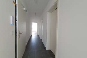 Neubau! Barrierearm! große 3-Zimmer-Dachgeschoss-Wohnung mit Terrasse, Duschbad, Einbauküche – 18069 Reutershagen, Rostock – Vorschaubild 17