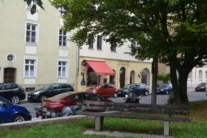 Dachgeschoss, 2,5 Zimmer, U-Bahn Rotkreuzplatz 50m, Grünwaldpark 250m – Volkartstraße 10, 80634 Neuhausen, München – Vorschaubild 1