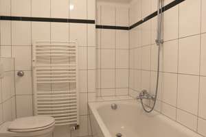 SCHÖNE HELLE RENOVIERTE 2 ZIMMER WOHNUNG IM HERZEN VON ELLER, LAMINAT, BALKON – Gumbertstraße 183, 40229 Eller, Düsseldorf – Vorschaubild 18