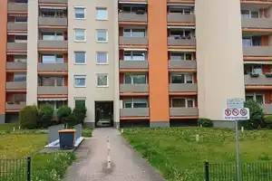 Schöne renovierte 2-Zimmer-Wohnung in Nürnberg-Röthenbach zu verkaufen - provisionsfrei – Nürnberg – Vorschaubild 1