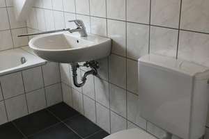 3 Familienhaus mit 2 freien, großen Wohnungen plus Garage in Bergheim-Büsdorf – Windmühlenstr. 24, 50129 Bergheim – Vorschaubild 31