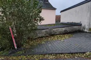 Großzügiges Einfamilienhaus mit ggf. zusätzlichem Baugrundstück, frisch renoviert, sofort verfügbar – Schartstr. 3, 52224 Aachen (Kreis) – Vorschaubild 23