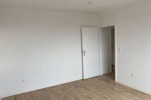 *Frisch renovierte 3-Zimmerwohnung mit Balkon und toller Aussicht* – Wegastraße 2, 33739 Jöllenbeck, Bielefeld – Vorschaubild 8
