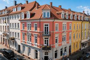 Saniertes und top gedämmtes Dach! - Dachgeschosswohnung mit Dachspitz und einzigartiger Parksicht