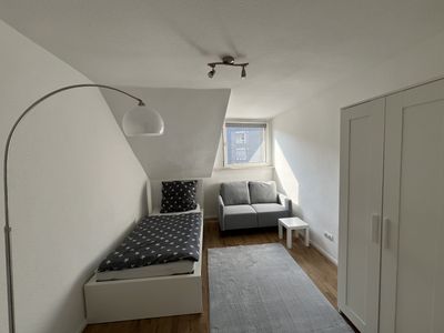voll möbliertes WG Zimmer - im Zentrum Oberhausen