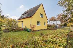 *** Klassiker mit Zukunft *** - EFH mit Charme und Entwicklungsmöglichkeiten – Die vollständige Adresse der Immobilie erhältst du vom Anbieter., 12307 Lichtenrade, Berlin – Vorschaubild 1
