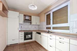 Ein bewährtes Familien-Domizil
5- bis 6-Zimmer-Reihenhaus mit Keller & Garage – Die vollständige Adresse der Immobilie erhältst du vom Anbieter., 55127 Lerchenberg, Mainz – Vorschaubild 6