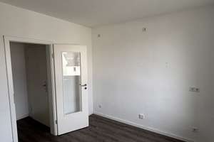 Zentral gelegene 3,5-Zimmer-Wohnung in Gelsenkirchen-Ückendorf! – Bochumer Straße 247, 45886 Ückendorf, Gelsenkirchen – Vorschaubild 3