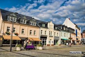 Wohn-/Geschäftshaus in zentraler Lage