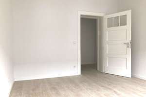 * ab 01.07. * sanierte 2 Raumwohnung, große Wohnküche, Sonnenbalkon, Tageslichtbad – Fröbelstrasse 100, 47053 Hochfeld, Duisburg – Vorschaubild 10