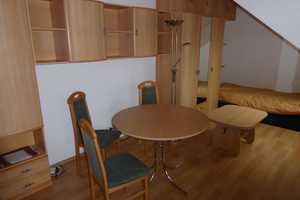Gepflegtes, möbliertes 1-Zimmer-Apartment in Schierstein zu vermieten (mind. 1 Jahr) – Wiesbaden – Vorschaubild 2