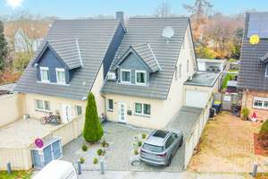 Energieklasse A: Neuwertige Doppelhaushälfte mit traumhafter Ausstattung in ruhiger Spielstraße – Die vollständige Adresse der Immobilie erhältst du vom Anbieter., 47506 Neukirchen-Vluyn – Vorschaubild 1