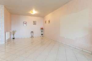 Großes, direkt beziehbares Reihenhaus mit 7 Zimmern, 3 Tageslichtbädern, Balkon, Terrasse & Garten – Die vollständige Adresse der Immobilie erhältst du vom Anbieter., 65462 Ginsheim-Gustavsburg – Vorschaubild 6