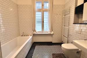 Altbau-Ikone mit Lift, Balkon, Stuck & High-End-Design - Friedrichshain Bestlage – Die vollständige Adresse der Immobilie erhältst du vom Anbieter., 10243 Friedrichshain, Berlin – Vorschaubild 21