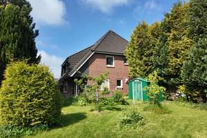 Kapitalanlage im idyllischen Heide-Süderholm I Vermietetes 4 Parteien MFH mit 2 freien EG-Mietwohnun – Die vollständige Adresse der Immobilie erhältst du vom Anbieter., 25746 Heide – Vorschaubild 2