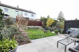 Ein Zuhause mit Herz – Stilvolles Reihenmittelhaus mit Garage in familienfreundlicher Lage von Lauf – Nürnberger Land (Kreis) – Vorschaubild 4