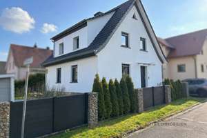 Welkers: Ihr neues Familienglück: Kernsaniertes Einfamilienhaus mit Traumterrasse-Freiheit statt Ren – Die vollständige Adresse der Immobilie erhältst du vom Anbieter., 36124 Eichenzell – Vorschaubild 18