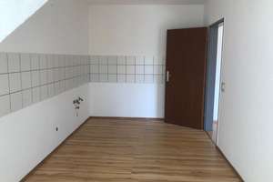 Großzügige 3-Zimmer-Wohnung mit Balkon – 87,89 m² im Struthbachweg 25, Kassel – Struthbachweg 23, 34127 Nord (Holland), Kassel – Vorschaubild 6