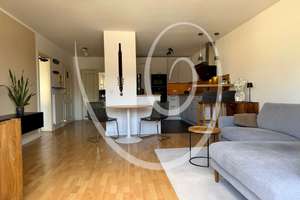 Komfortable 2-Zimmer-Wohnung mit zwei Balkonen, Aufzug und Tiefgaragenstellplatz – 60318 Nordend-West, Frankfurt am Main – Vorschaubild 3