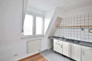 Gemütliche 1-Zimmer-Dachgeschosswohnung mit Charme, ideal für Eigennutzer oder Kapitalanleger – Die vollständige Adresse der Immobilie erhältst du vom Anbieter., 70372 Seelberg, Stuttgart – Vorschaubild 4