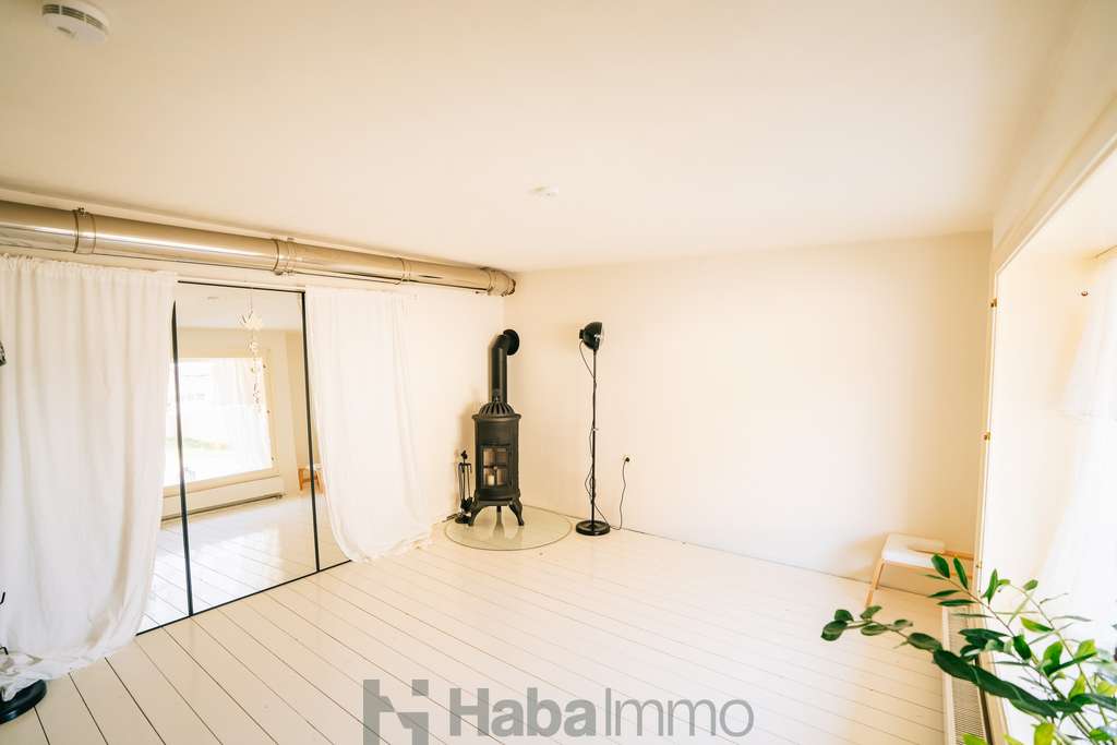 Immobilie in Waal - Wohnen und Arbeiten unter einem Dach – großzügiges Haus mit flexibler Raumaufteilung - Bild 3