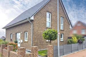 Modernes KFW40 EFH am Stadtrand mit maximaler Ruhe – Die vollständige Adresse der Immobilie erhältst du vom Anbieter., 30890 Barsinghausen – Vorschaubild 1