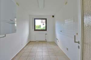 4-ZKB-Wohnung mit Garage und Balkon in beliebter Lage Wolfsanger – Die vollständige Adresse der Immobilie erhältst du vom Anbieter., 34125 Wolfsanger, Kassel – Vorschaubild 4