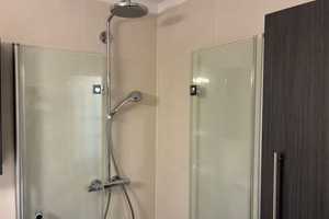 Stilvolle 2-Raum-Dachgeschosswohnung mit geh. Innenausstattung mit Balkon und EBK – Karolingerplatz 12, 14052 Berlin – Vorschaubild 12