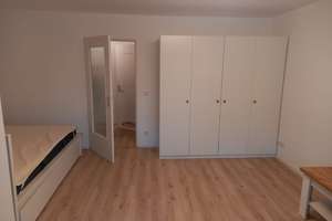 Möblierte 1-Zimmer-Wohnung mit Balkon und EBK in Ingolstadt – Deschinger Straße 20, 85055 Oberhaunstadt, Ingolstadt – Vorschaubild 2