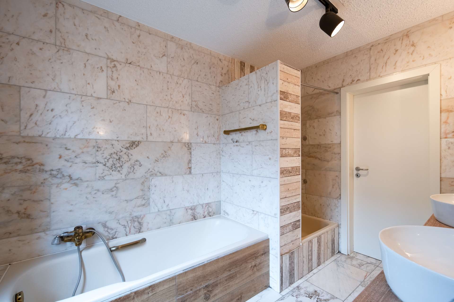 Immobilie in Saulheim - Seltene Gelegenheit!  2-3 Familienhaus mit großem Grundstück und idyllischem Garten - Bild 6