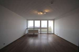 Fernwärme, Top-Lage, Balkon, neues Bad, EBK – Nürnberger Straße 54, 85055 Nordost, Ingolstadt – Vorschaubild 3