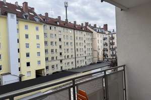 Großes zimmer in 3er WG: Zentrale lage in Haidhausen – Prinzregentenstraße 156, 81677 Steinhausen, München – Vorschaubild 1