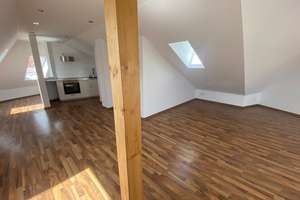 Wohnen mit Charakter: 3-Zimmer-Dachgeschosswohnung in Köln – Roonstraße 88, 50674 Neustadt/Süd, Köln – Vorschaubild 5
