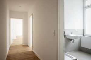 TOP Sanierte ruhige Wohnung in Krefeld Zentrum – Krefeld – Vorschaubild 1