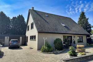 Kapitalanlage und/oder Selbstnutzung - Großzügiges Wohnhaus mit drei Wohneinheiten in Schüttorf – Grafschaft Bentheim (Kreis) – Vorschaubild 2