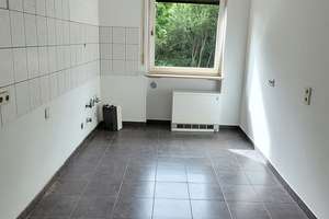Wohnhaus mit schönen Innenhof und Nebengebäuden – Die vollständige Adresse der Immobilie erhältst du vom Anbieter., 61381 Friedrichsdorf – Vorschaubild 17