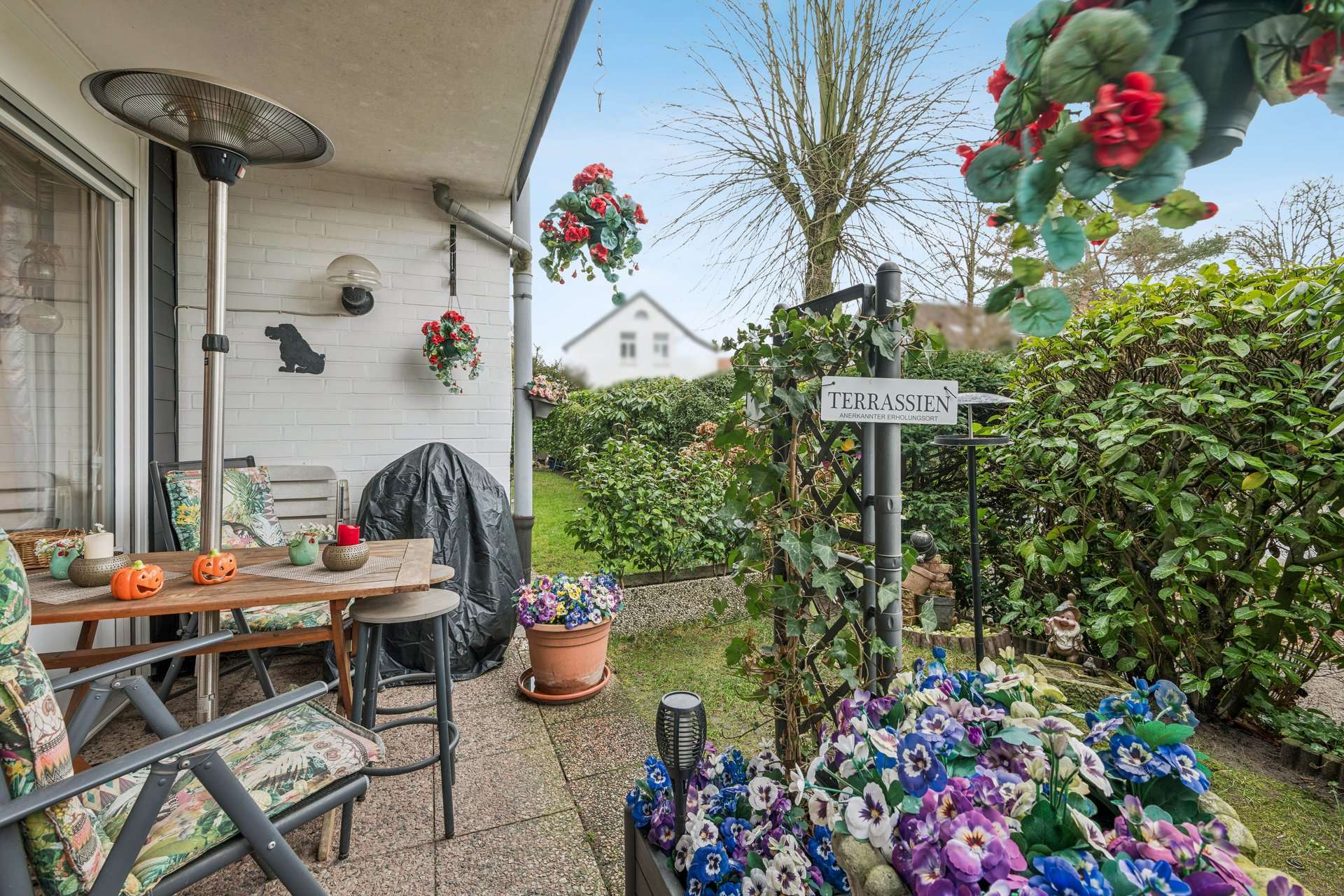 Geräumige Wohnung mit Terrasse in ruhiger Lage – Ihr Modernisierungsprojekt, Mettmann Kreis – Bild 2