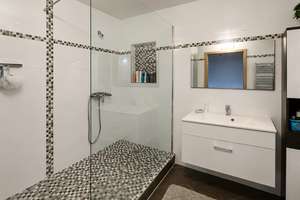 Lichtdurchflutete 3,5-Zimmer-Wohnung mit zwei Balkonen, Aufzug und Grünblick in Bochum-Steinkuhl – Markstraße 97, 44801 Querenburg, Bochum – Vorschaubild 16